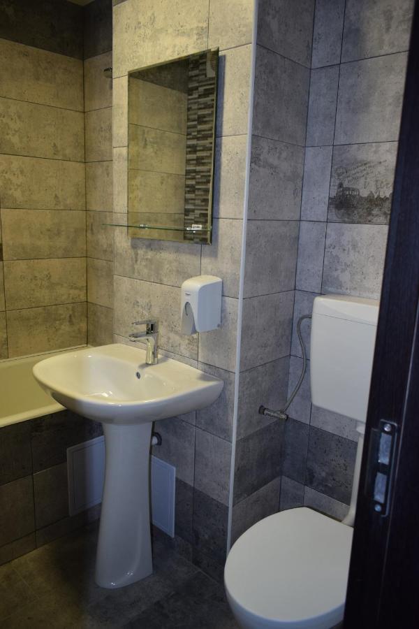 Apartament Palatul De Justitie Rhbm Бая-Маре Екстер'єр фото